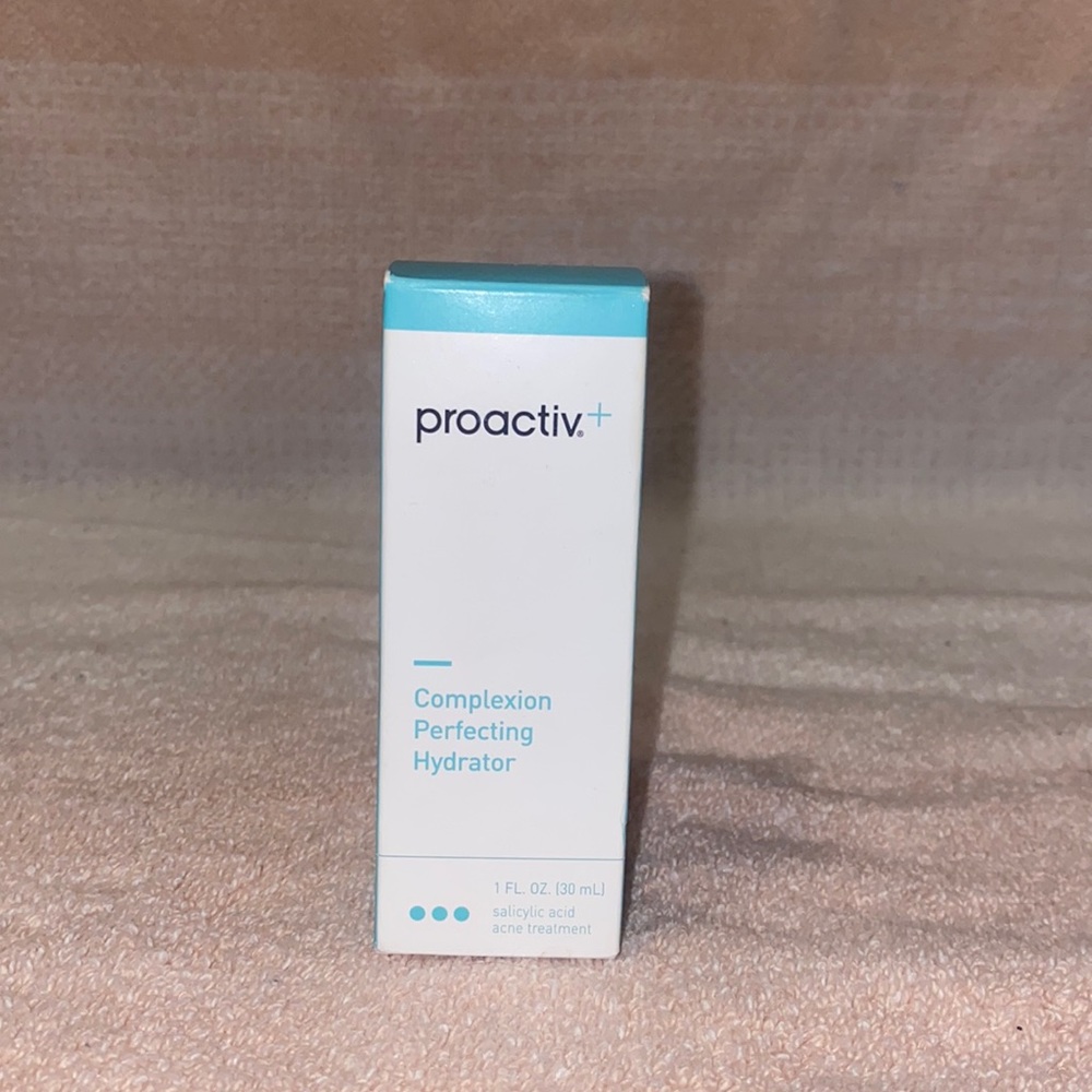 Proactiv+Complexion Perfecting Hydrator a silky rich cream that combats dryness